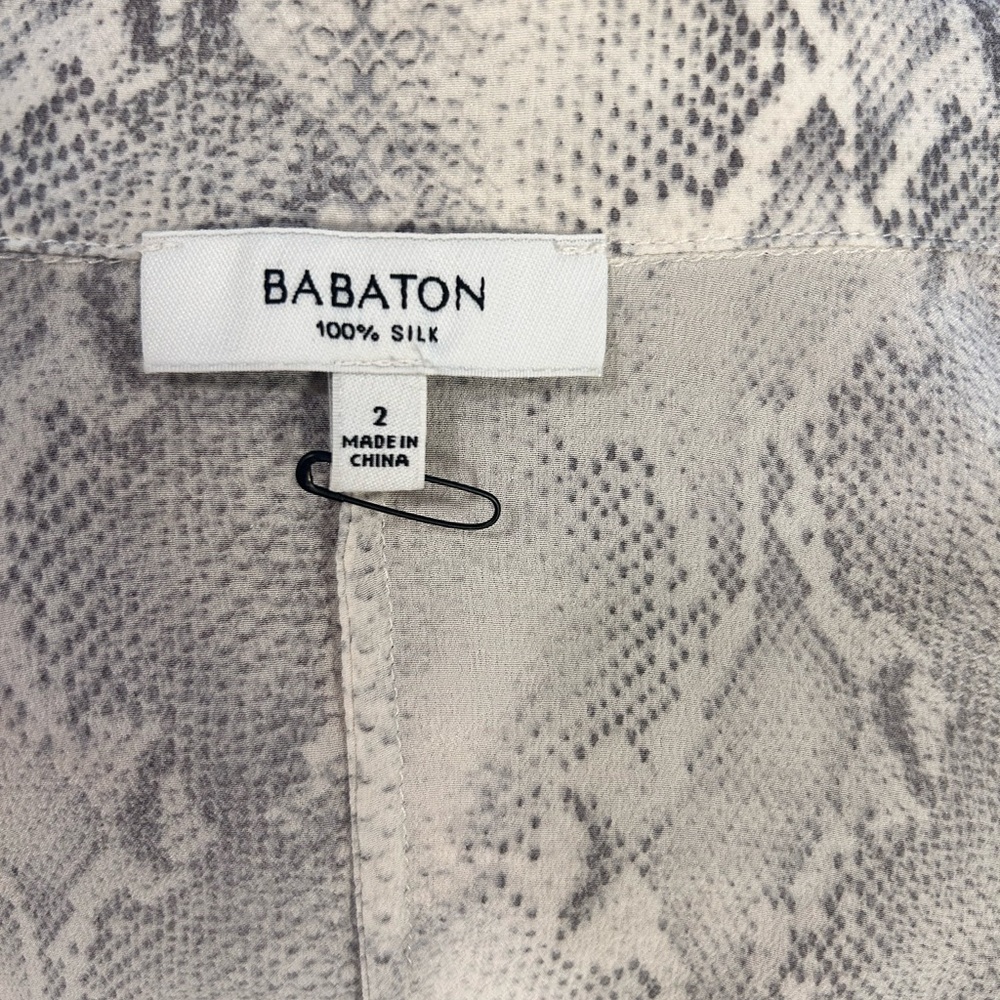 Nwot Babaton Grayson Light Grey Silk Python Blazer - image 3